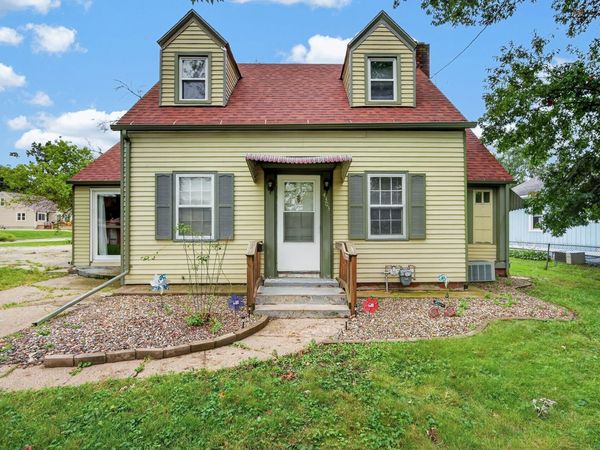 4303 SW 9th Street, Des Moines, IA 50315