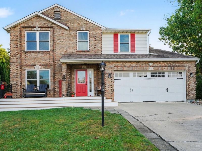 693 Mockingbird Lane, Union Township, OH 45244 Photo 2