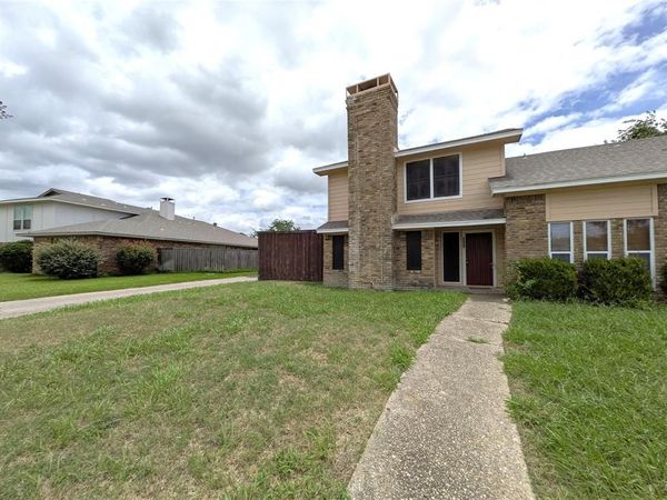 3302 Townbluff Place, Plano, TX 75023