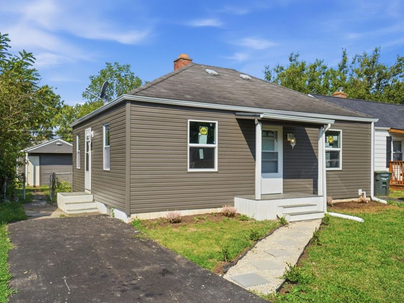 2297 Howey Road, Columbus, OH 43211 Photo 3