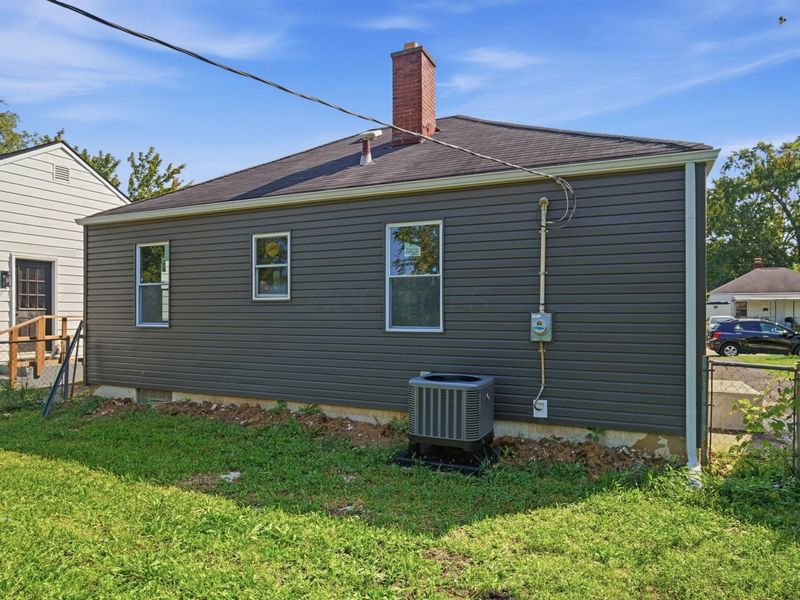 2297 Howey Road, Columbus, OH 43211 Photo 32