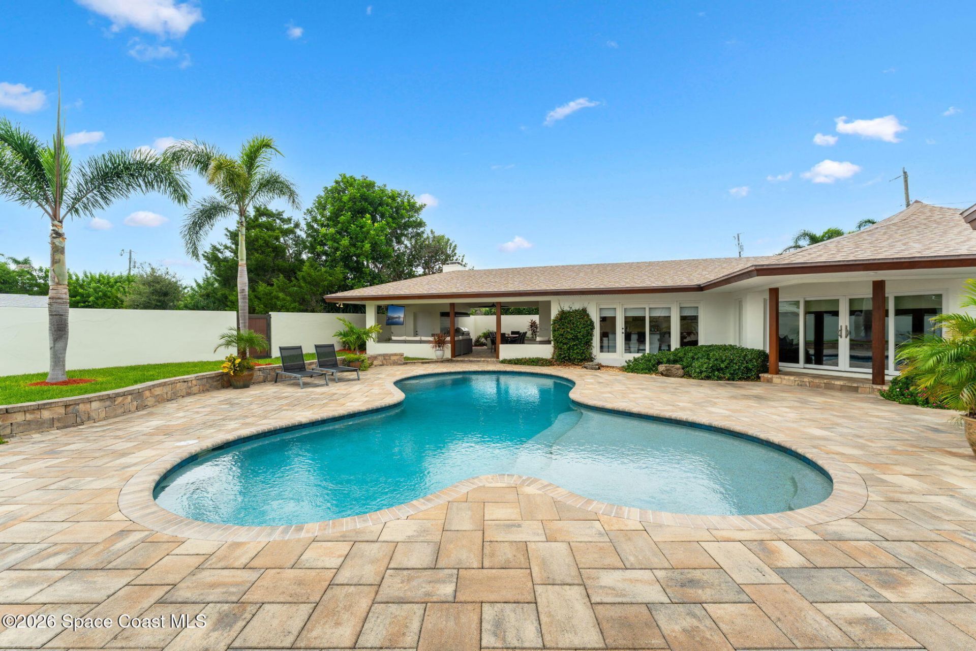 207 Riverside Drive, Melbourne Beach, FL 32951 Photo