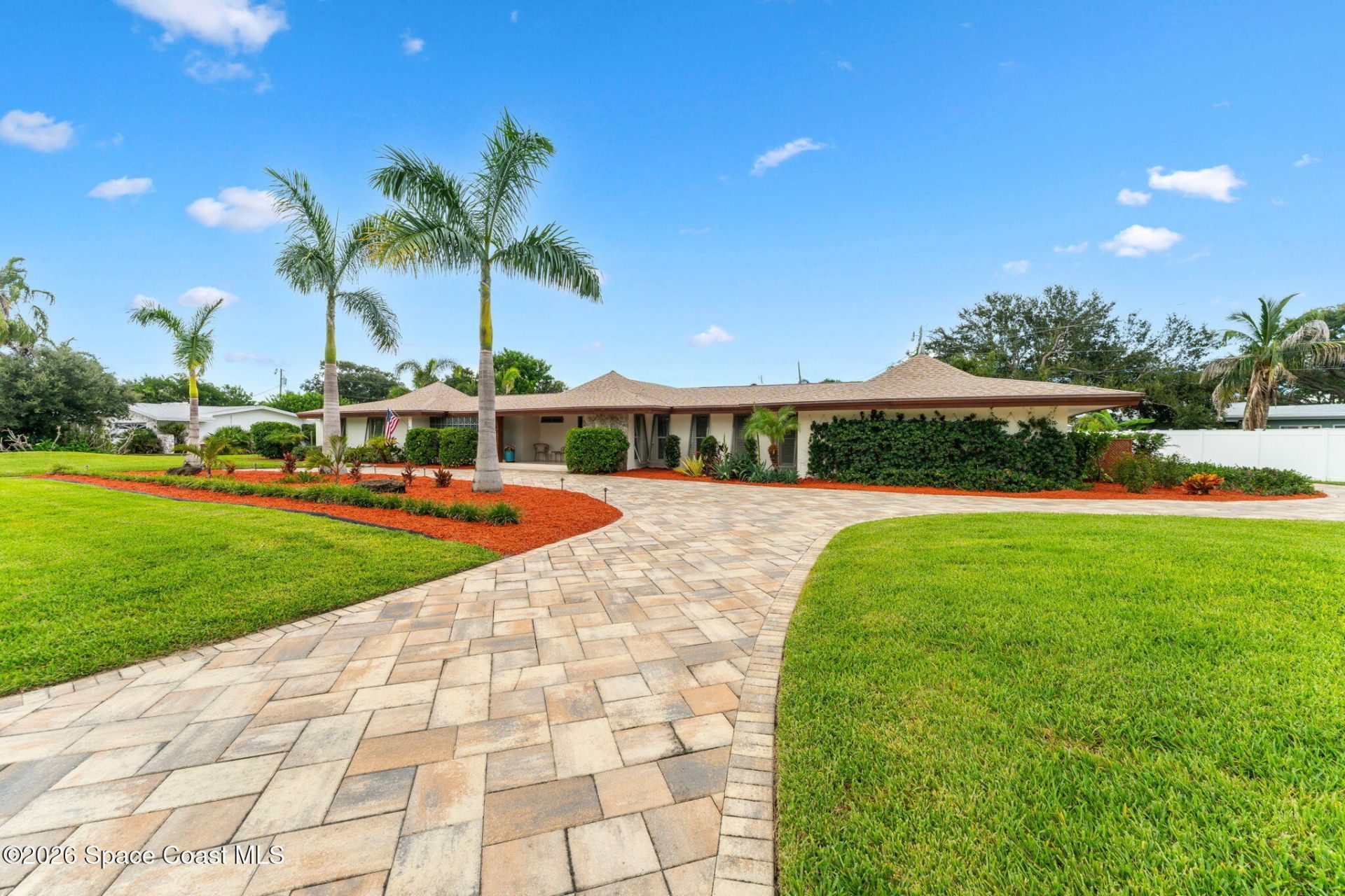 207 Riverside Drive, Melbourne Beach, FL 32951 Photo
