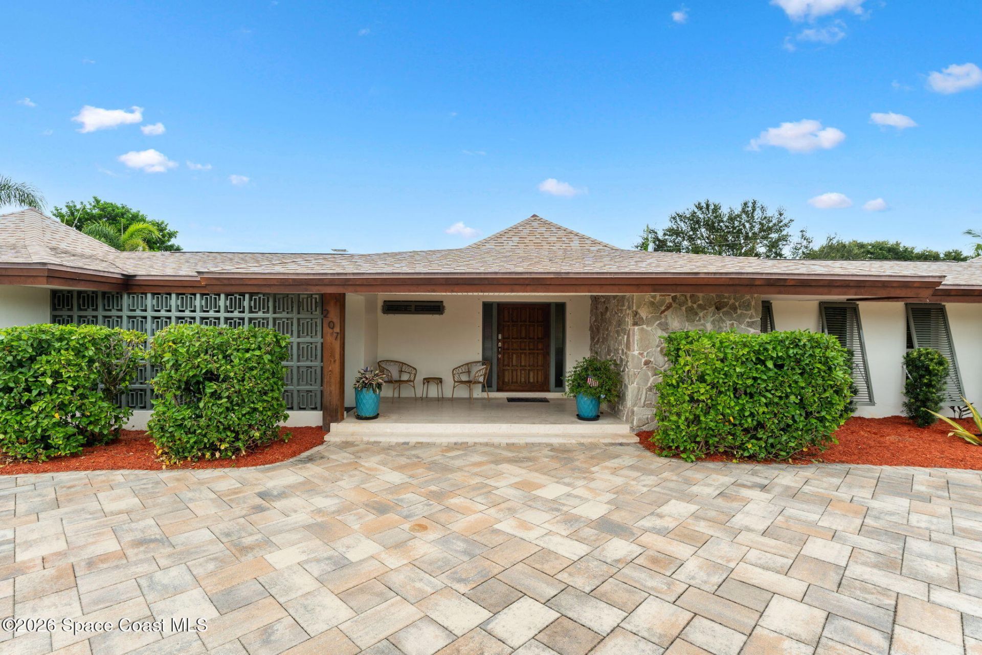 207 Riverside Drive, Melbourne Beach, FL 32951 Photo