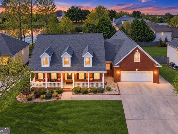 211 Graymist Path, Loganville, GA 30052