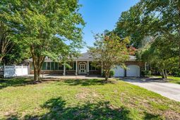 734 Waites Drive photo 4