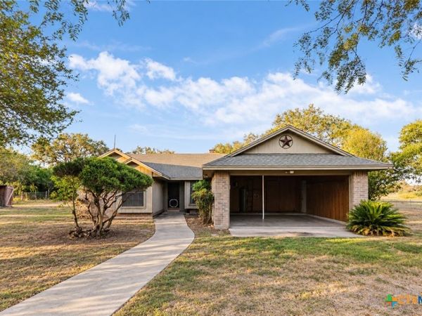 169 Fm 236, Cuero, TX 77954