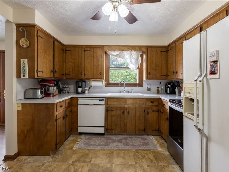 3404 Banyan Street NW, Massillon, OH 44646 Photo 11