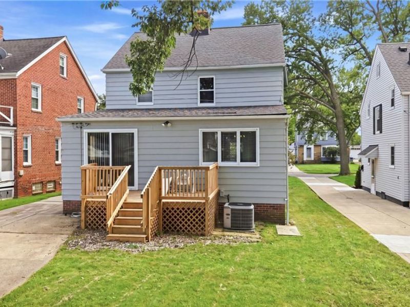 3797 Northwood Road, University Heights, OH 44118 Photo 6