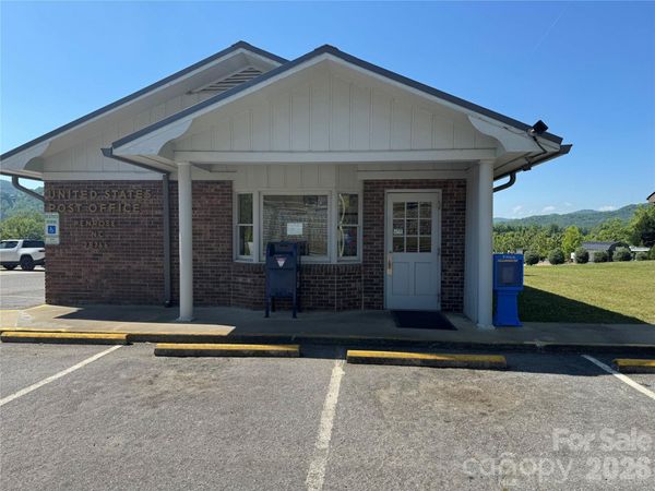 5858 Old Hendersonville Highway , Pisgah Forest, NC 28768