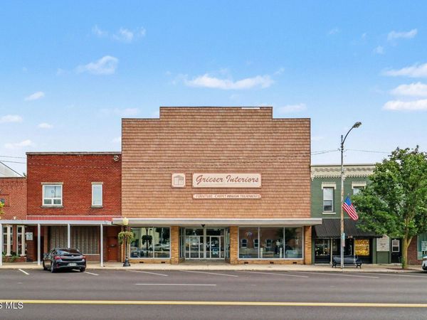 141 S Fulton Street, Wauseon, OH 43567