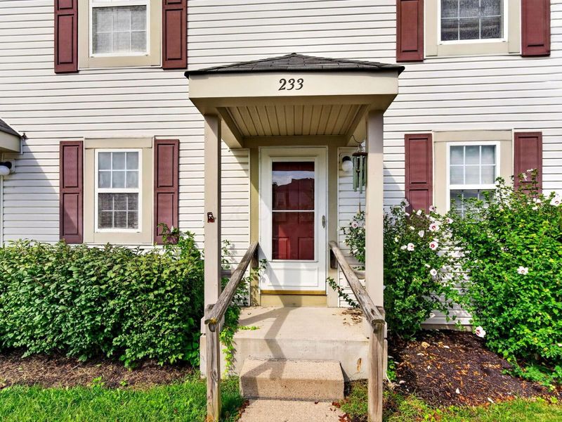 233 Macenroe Drive, Unit 70C, Blacklick, OH 43004 Photo 2