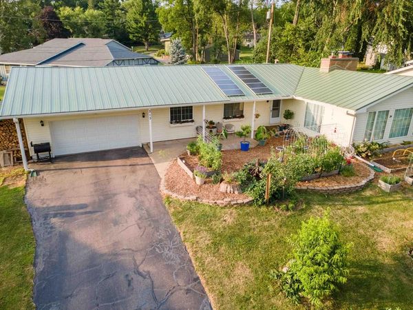 313 13th Street, Baraboo, WI 53913