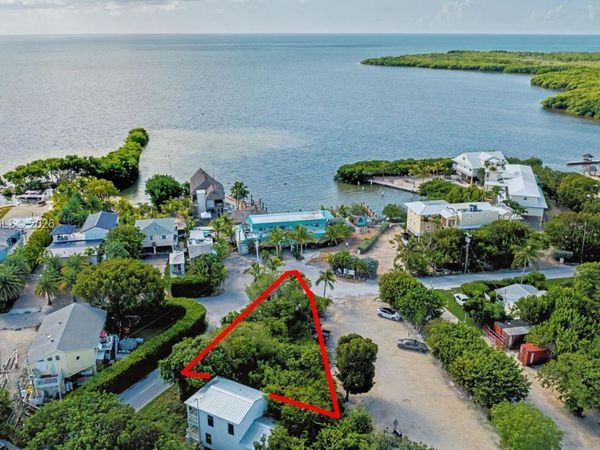 15 Ocean View Blvd, Key Largo, FL 33037