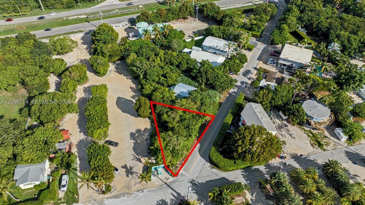 15 Ocean View Blvd, Key Largo, FL 33037 Photo