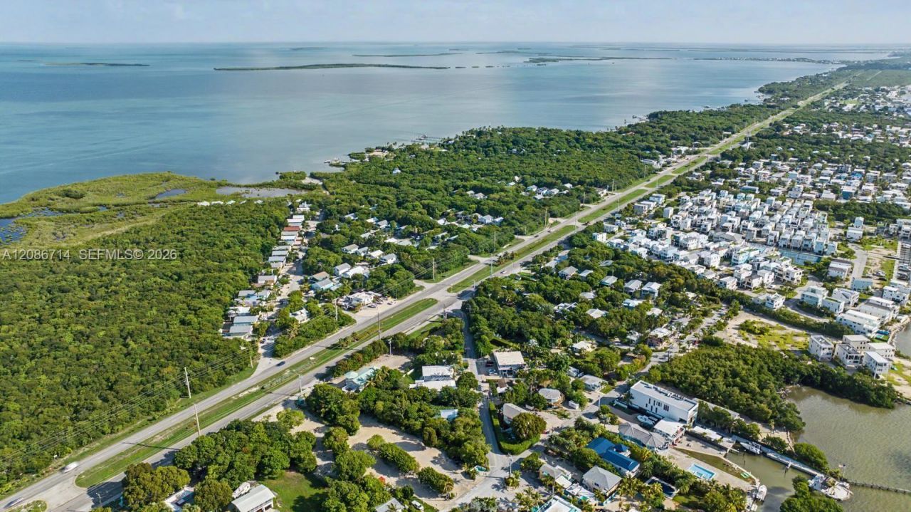 15 Ocean View Blvd, Key Largo, FL 33037 Photo