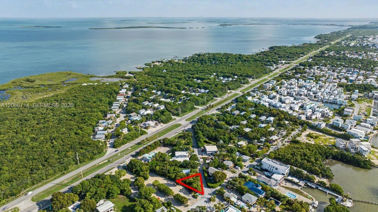 15 Ocean View Blvd, Key Largo, FL 33037 Photo
