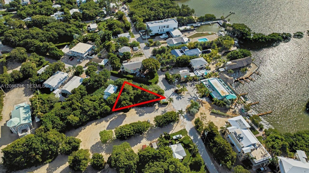 15 Ocean View Blvd, Key Largo, FL 33037 Photo