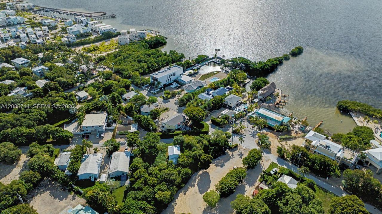 15 Ocean View Blvd, Key Largo, FL 33037 Photo