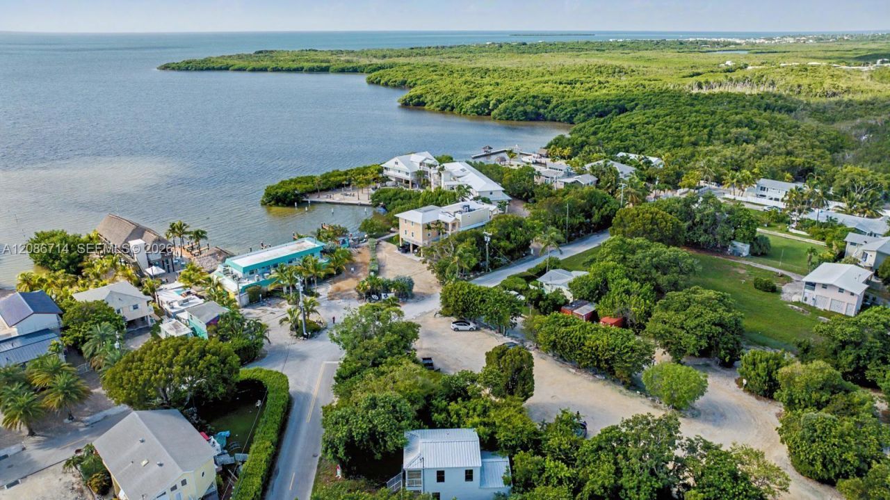 15 Ocean View Blvd, Key Largo, FL 33037 Photo