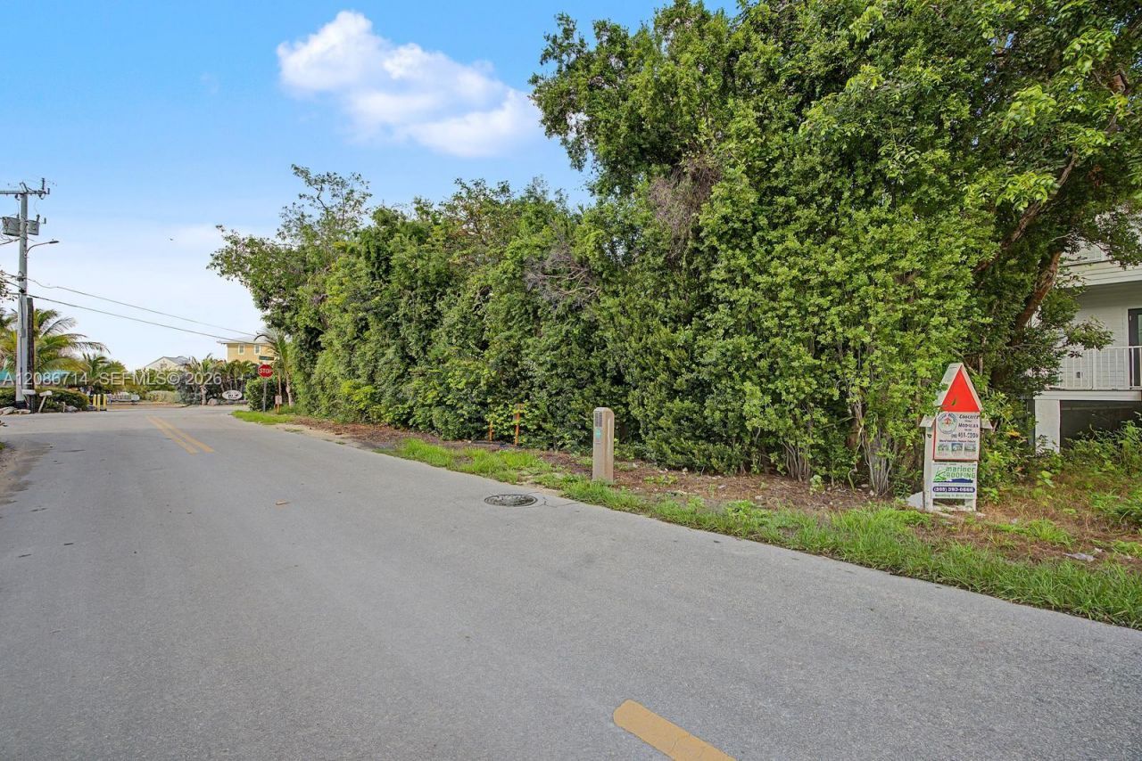 15 Ocean View Blvd, Key Largo, FL 33037 Photo