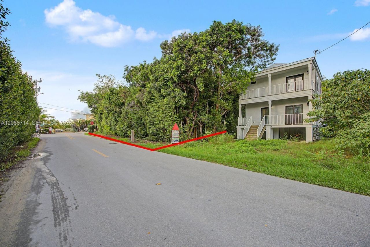 15 Ocean View Blvd, Key Largo, FL 33037 Photo