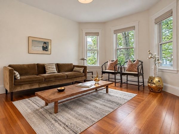 30-32 Granville Rd, Unit 2, Cambridge, MA 02138
