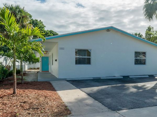 1332 LONGWOOD Street, West Palm Beach, FL 33401
