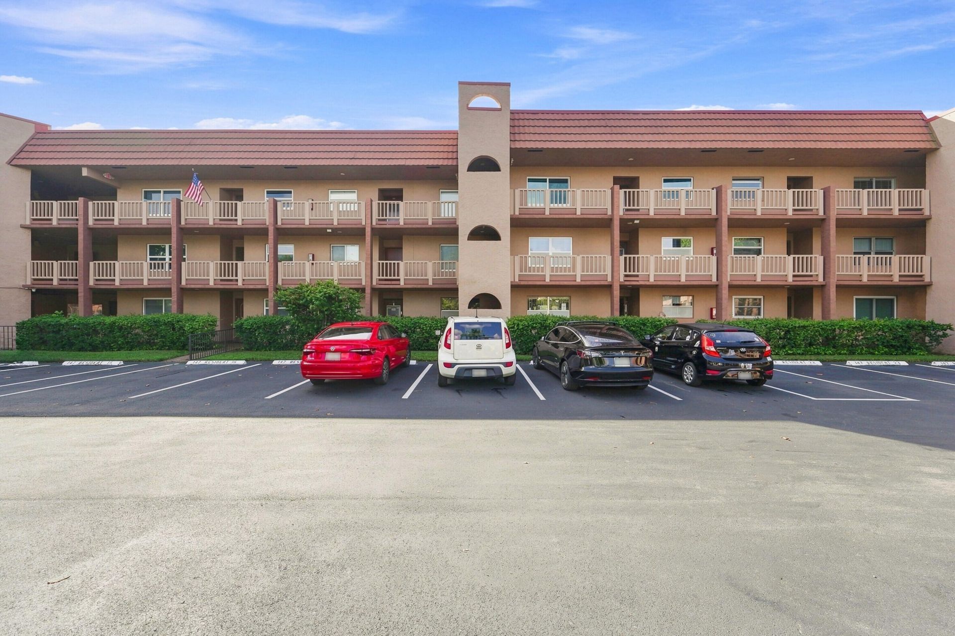 9841 Sunrise Lakes Boulevard, Unit 310, Sunrise, FL 33322 Photo