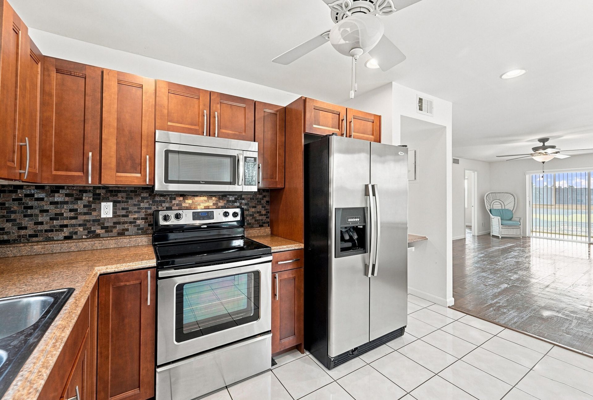 9841 Sunrise Lakes Boulevard, Unit 310, Sunrise, FL 33322 Photo