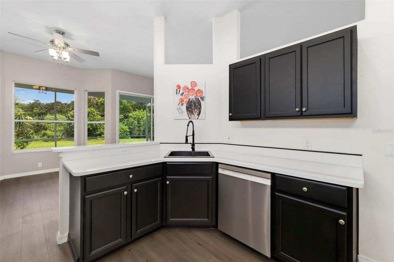 4346 Breckenridge Way, Unit 5, Sarasota, FL 34235 Photo