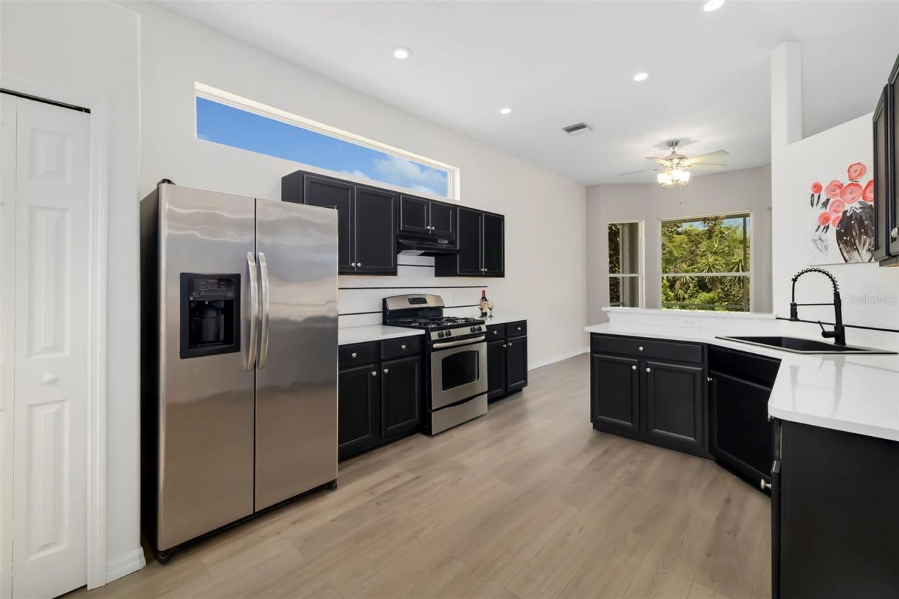 4346 Breckenridge Way, Unit 5, Sarasota, FL 34235 Photo