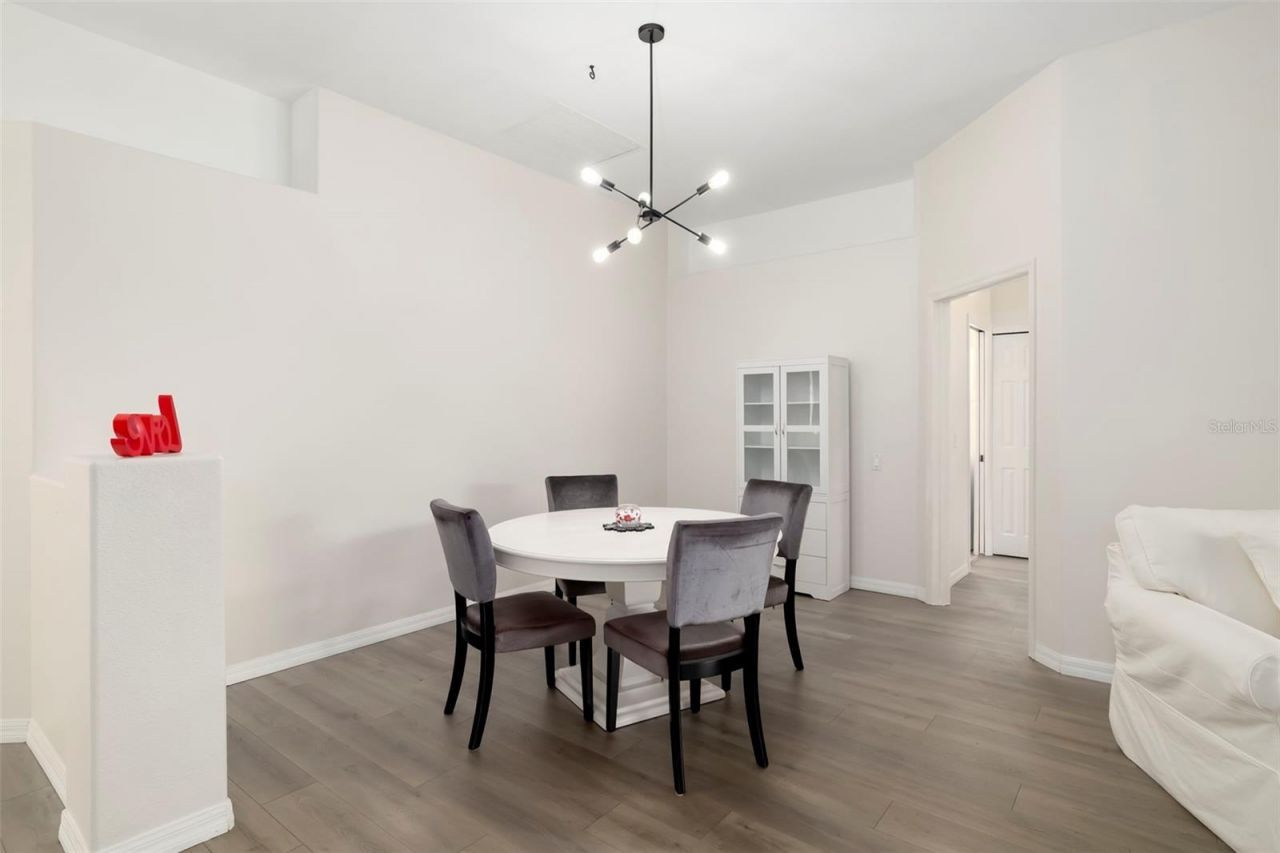 4346 Breckenridge Way, Unit 5, Sarasota, FL 34235 Photo