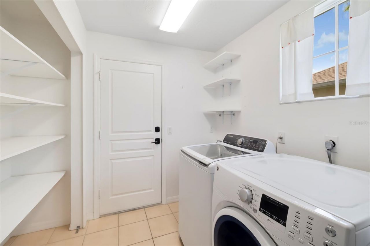 4346 Breckenridge Way, Unit 5, Sarasota, FL 34235 Photo