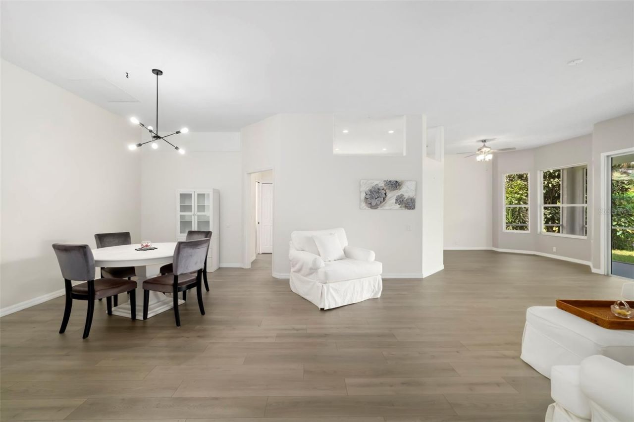 4346 Breckenridge Way, Unit 5, Sarasota, FL 34235 Photo