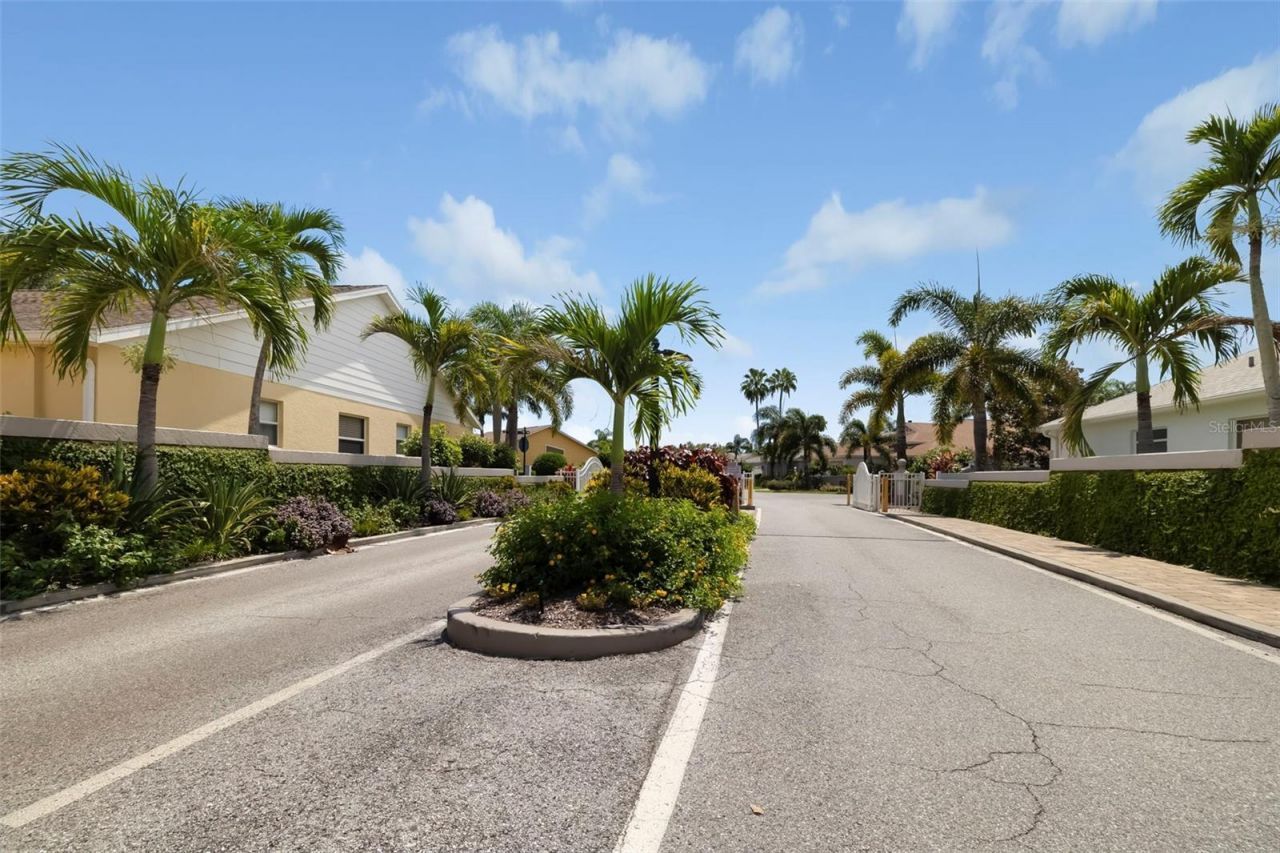 4346 Breckenridge Way, Unit 5, Sarasota, FL 34235 Photo