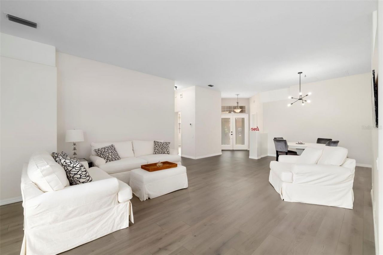 4346 Breckenridge Way, Unit 5, Sarasota, FL 34235 Photo