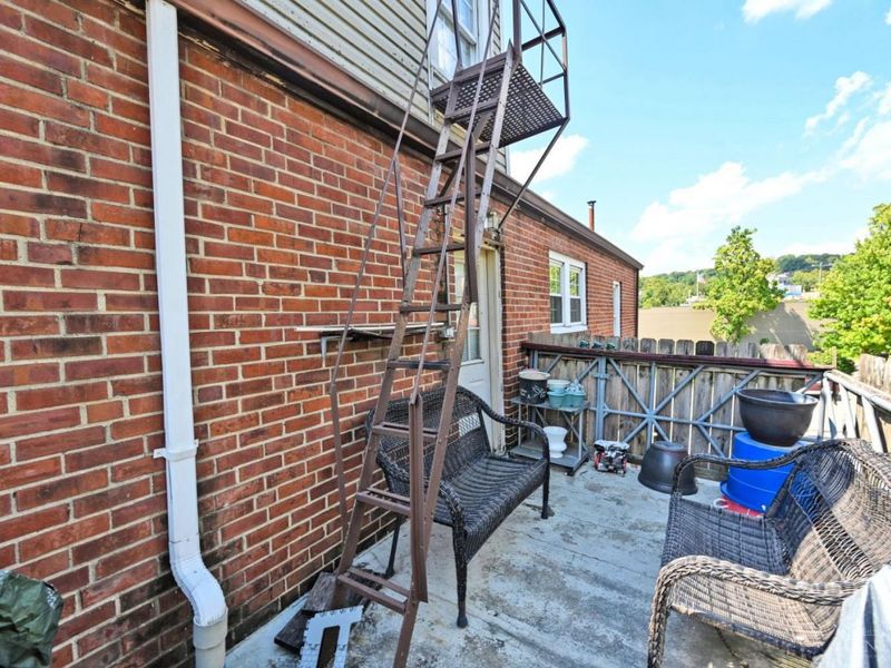 333 Stanley Avenue, Cincinnati, OH 45226 Photo 4