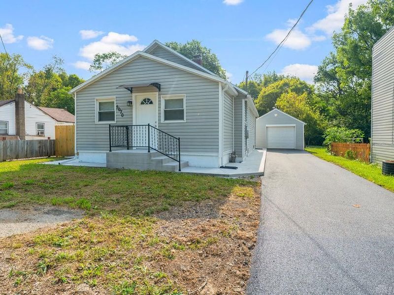 5070 Germantown Pike, Jefferson Township, OH 45417 Photo 2
