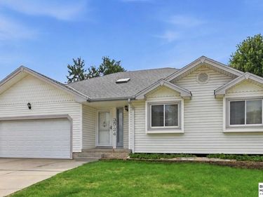 3524 N 151st Circle, Omaha, NE 68116