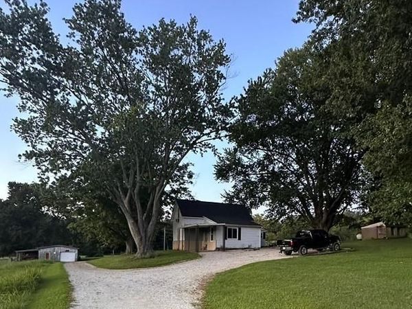 663 N Hitchcock Road, Salem, IN 47167
