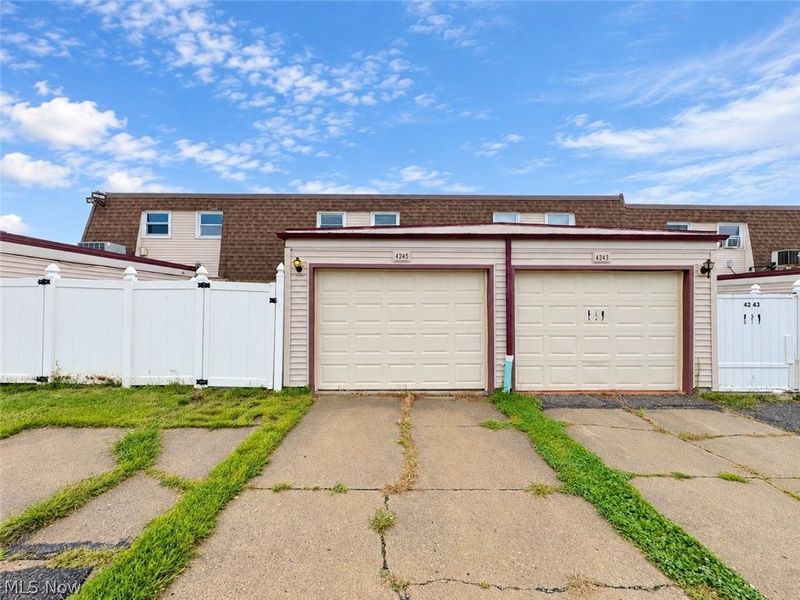 4245 Bennington Boulevard, Brunswick, OH 44212 Photo 30