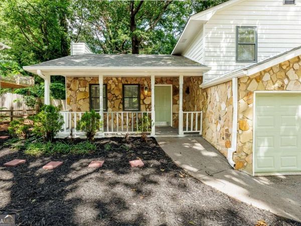 627 Ridge Avenue, Stone Mountain, GA 30083