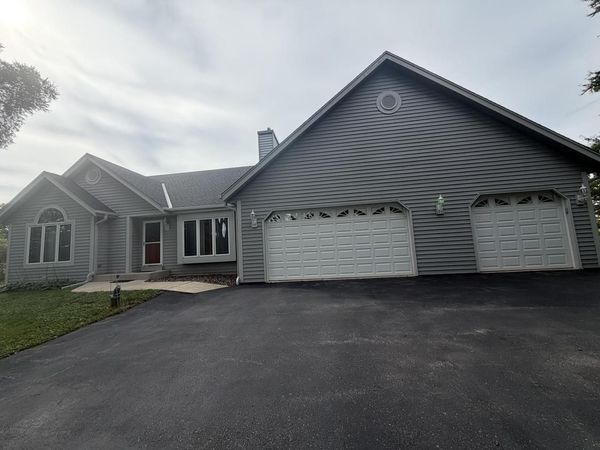 2135 Sherman ROAD, Jackson, WI 53037
