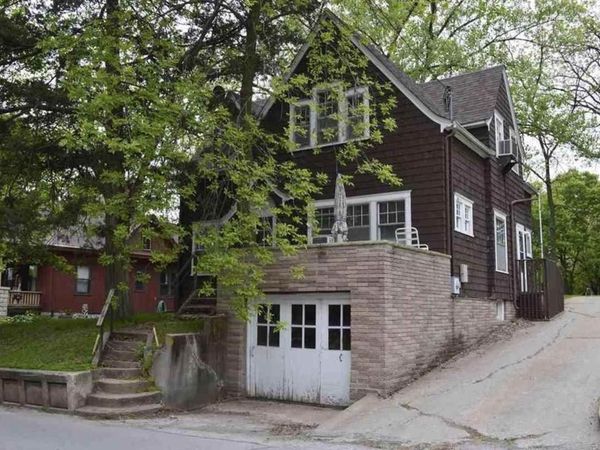 507 Kimball Rd, Iowa City, IA 52246