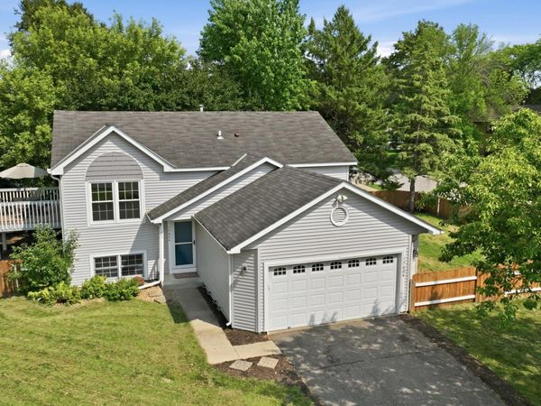 17604 Lorence Way , Eden Prairie, MN 55346