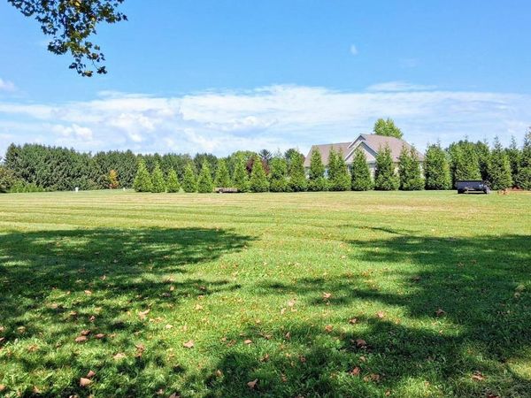 11 SOUTHWOOD ROAD, NEW FREEDOM, PA 17349