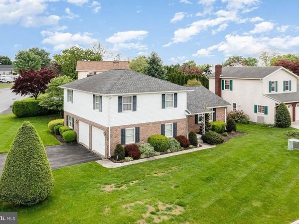 903 MANOR DRIVE, HARRISBURG, PA 17113