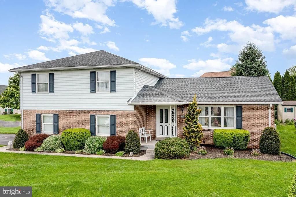 903 MANOR DRIVE, HARRISBURG, PA 17113
