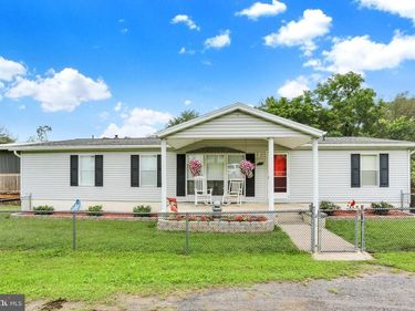 363 S 6TH STREET, PORT CARBON, PA 17965